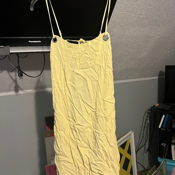 Yellow dress - Picture 1 of 2